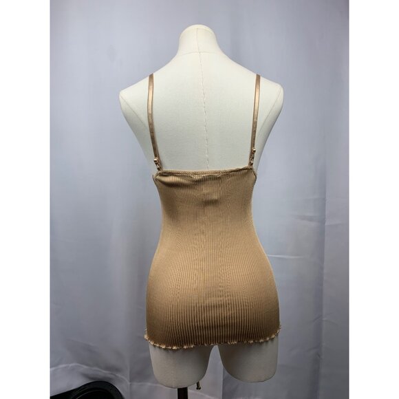 Women’s BCBG Maxazria Gold Silk TankTop Size M/L - Picture 5 of 7